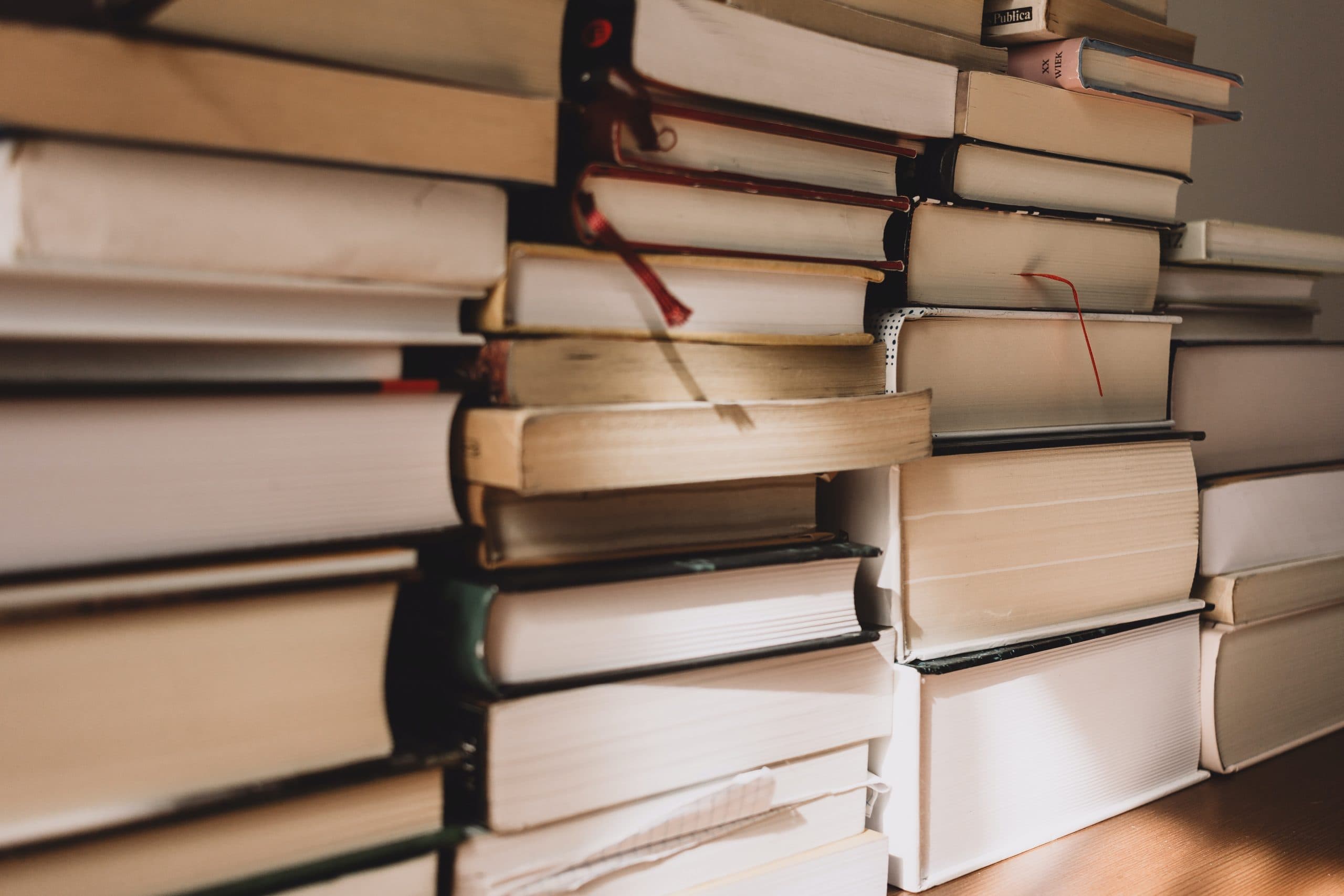 spreeder can help you get through stacks of books quicker!